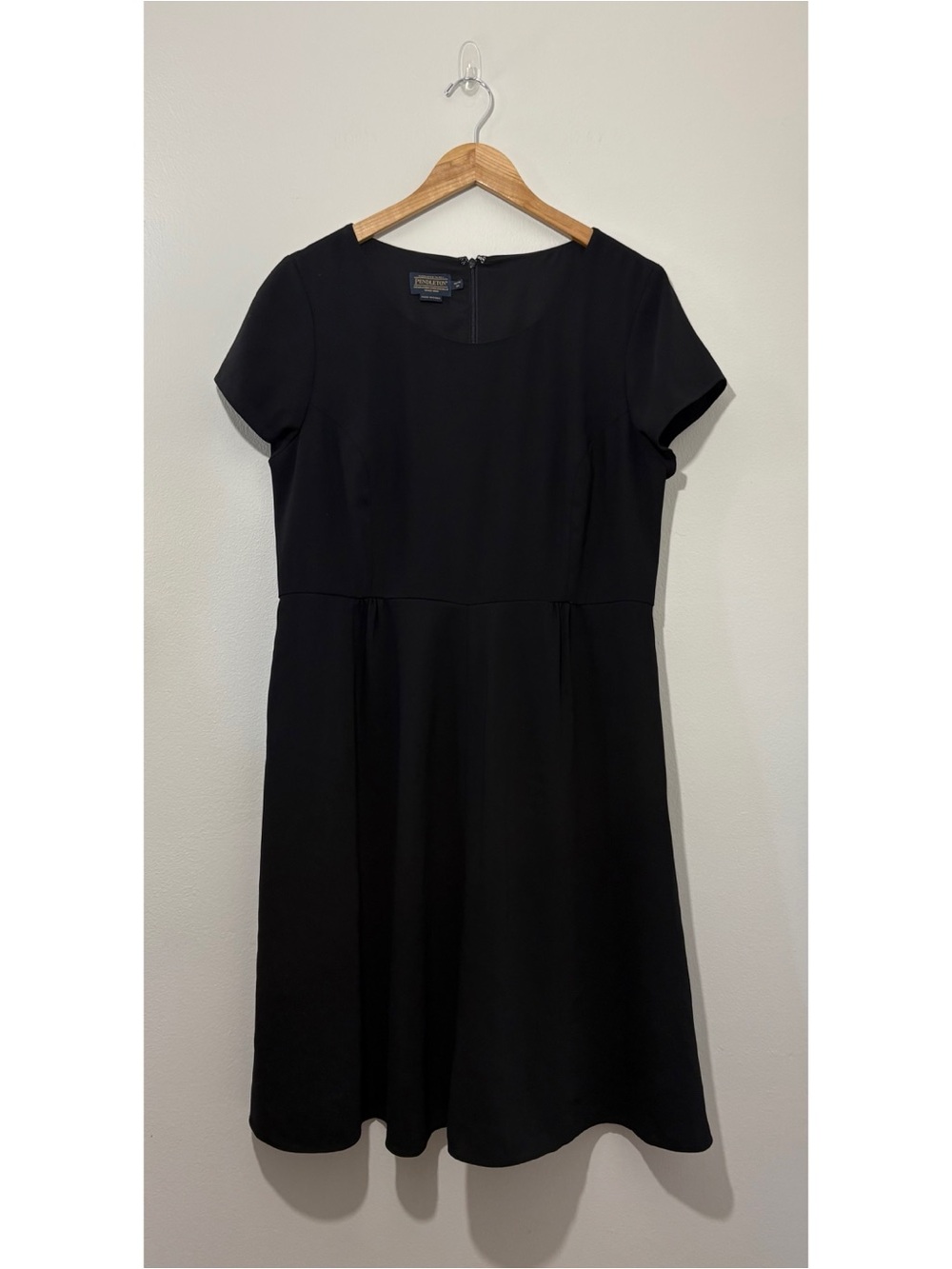 Pendleton black classy fit-and-flare knee-length (size 14 petite)